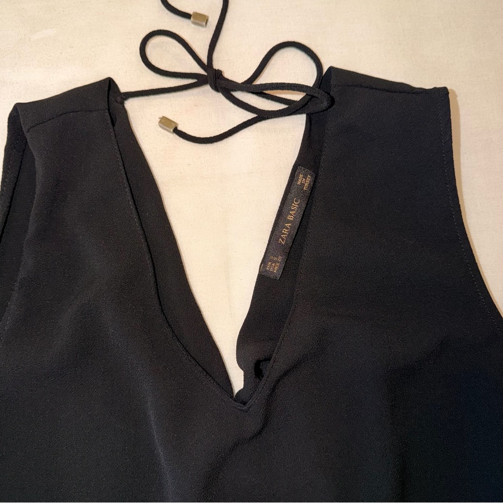 Zara Black Romper V-Neck Sleeveless Tie Waist Elastic Waist - Size S - Picture 5 of 9